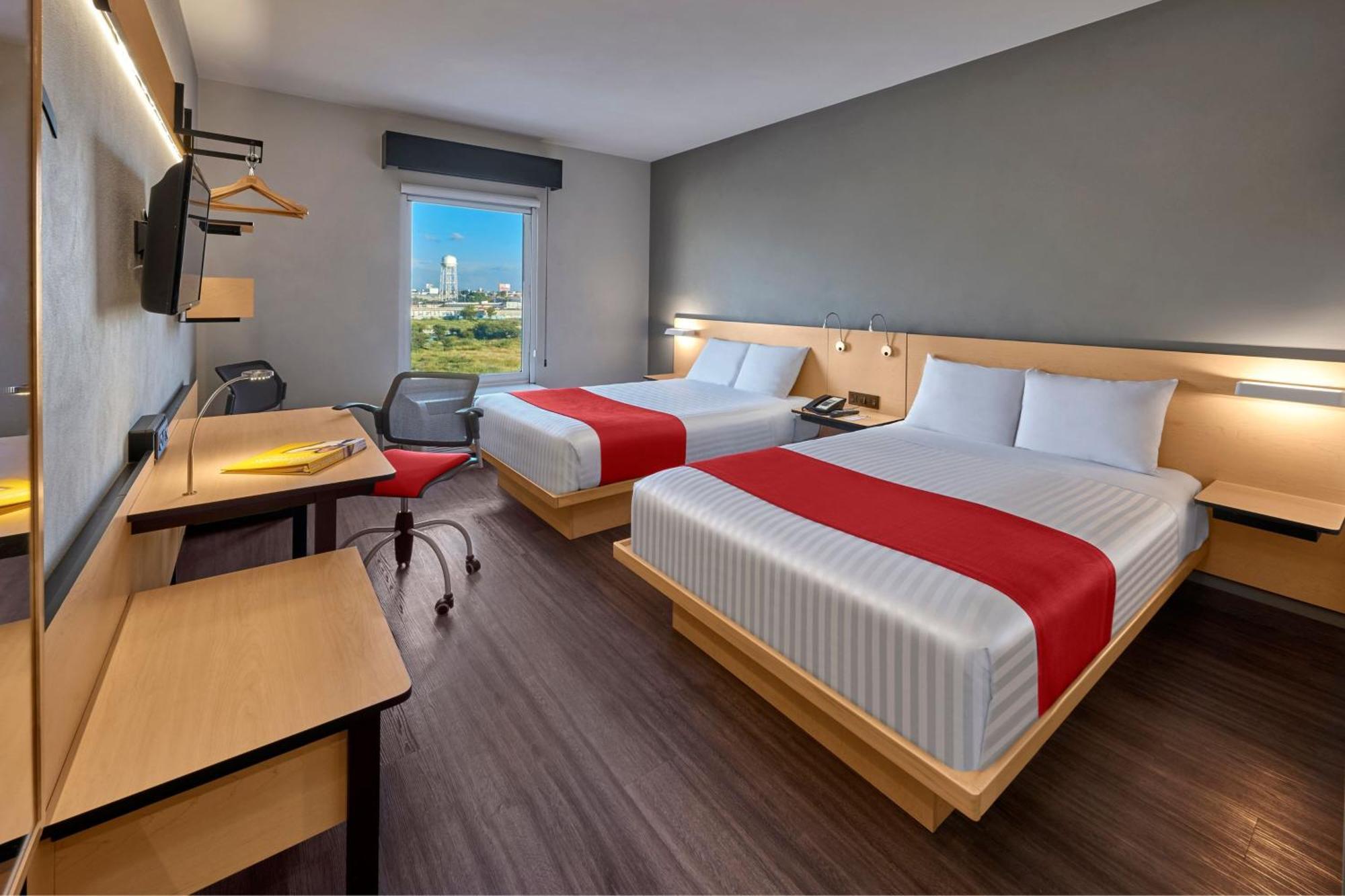 City Express Plus By Marriott Leon Centro De Convenciones Экстерьер фото