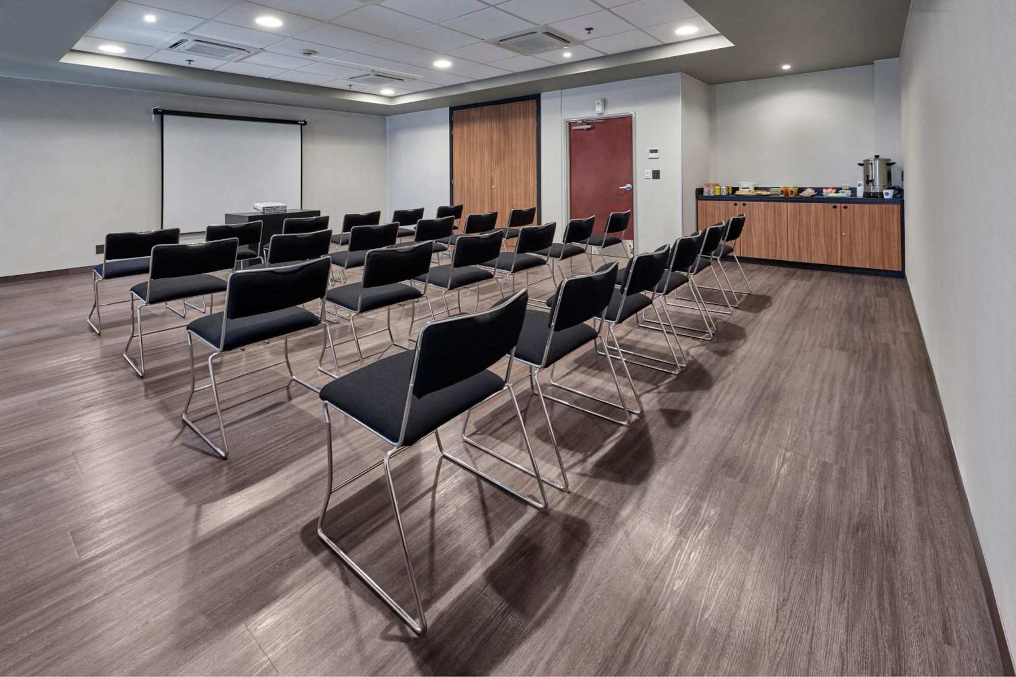 City Express Plus By Marriott Leon Centro De Convenciones Экстерьер фото