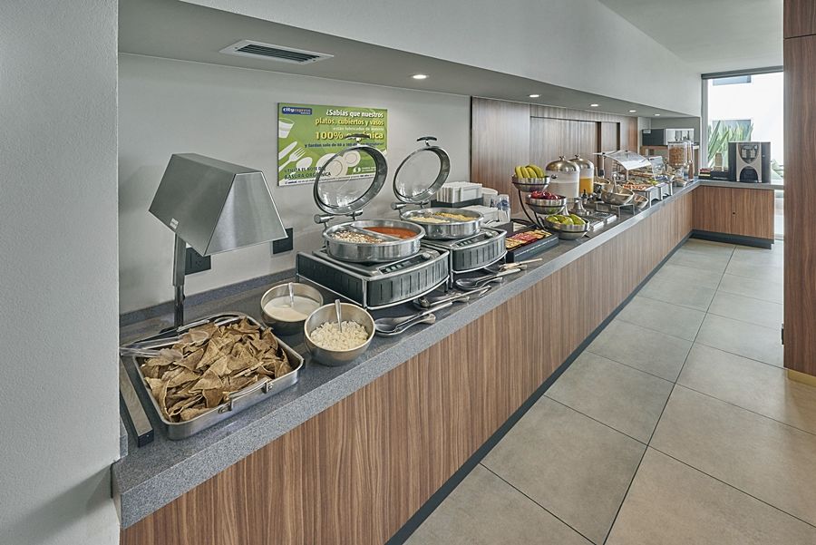 City Express Plus By Marriott Leon Centro De Convenciones Экстерьер фото